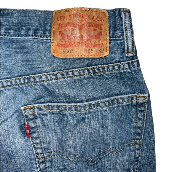 Levi’s 550 Straight Leg Medium Dark Wash Jeans Men’s 36X32 - Picture 5 of 6